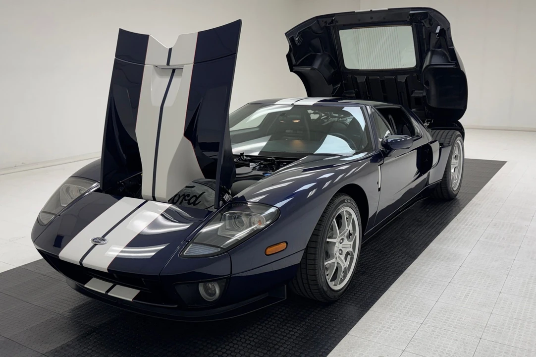 2005 Ford GT 1st Gen - Image 2 of 31