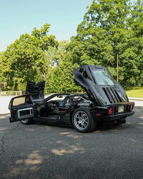 2005 Ford GT 1st Gen - Image 8 of 20