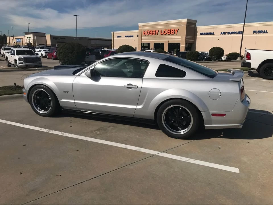 2005 Ford GT 1st Gen - Image 6 of 8