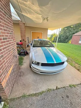 2005 Ford Mustang GT Coupe
