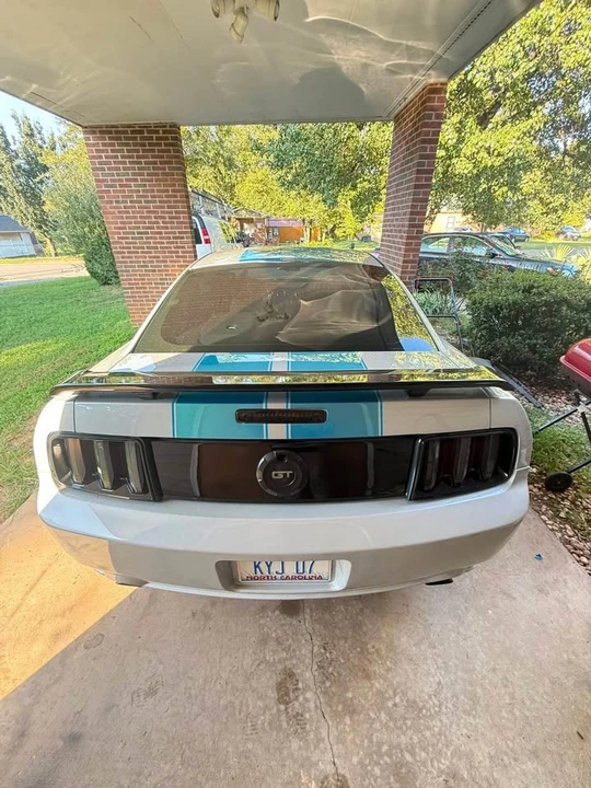 2005 Ford GT 1st Gen - Image 2 of 19