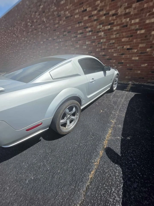 2005 Ford GT 1st Gen - Image 5 of 12