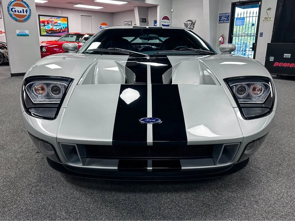 2005 Ford GT 1st Gen - Image 9 of 20