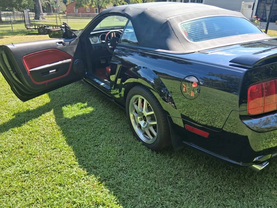 2005 Ford GT 1st Gen - Image 9 of 10