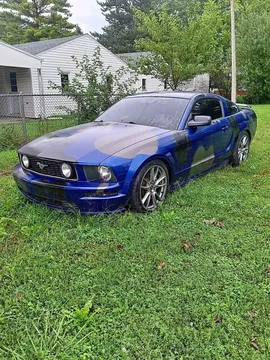 2005 Ford Mustang GT Coupe 2D