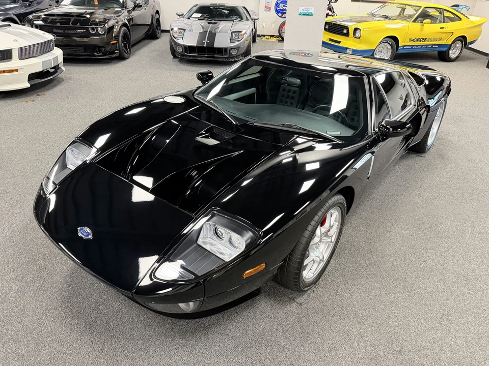 2005 Ford GT 1st Gen - Image 23 of 31