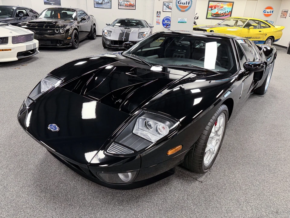 2005 Ford GT 1st Gen - Image 24 of 31