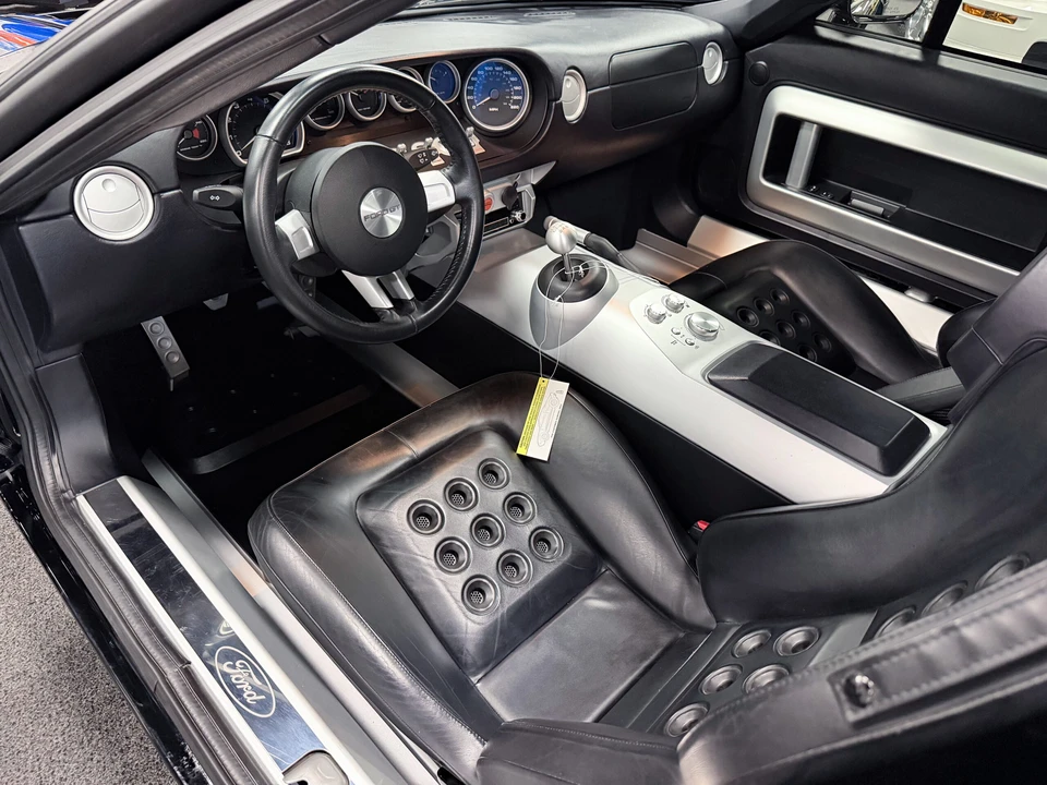 2005 Ford GT 1st Gen - Image 15 of 31
