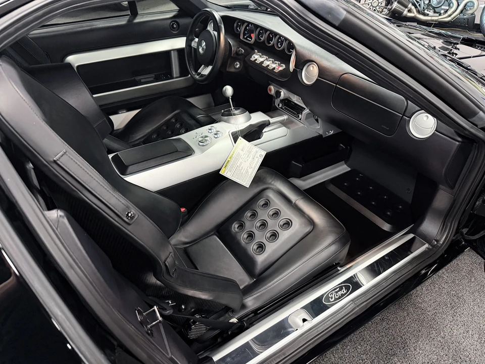 2005 Ford GT 1st Gen - Image 19 of 31