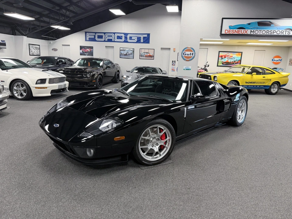 2005 Ford GT 1st Gen - Image 22 of 31