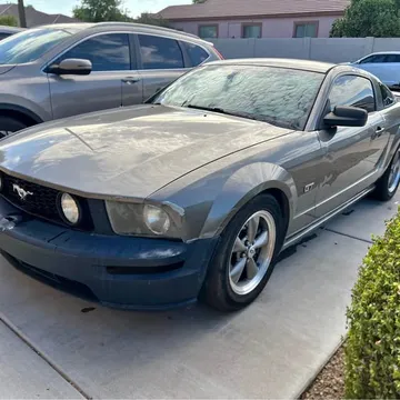 2005 Ford Mustang GT Premium