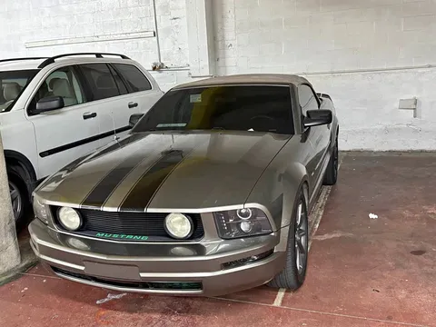2005 Ford GT