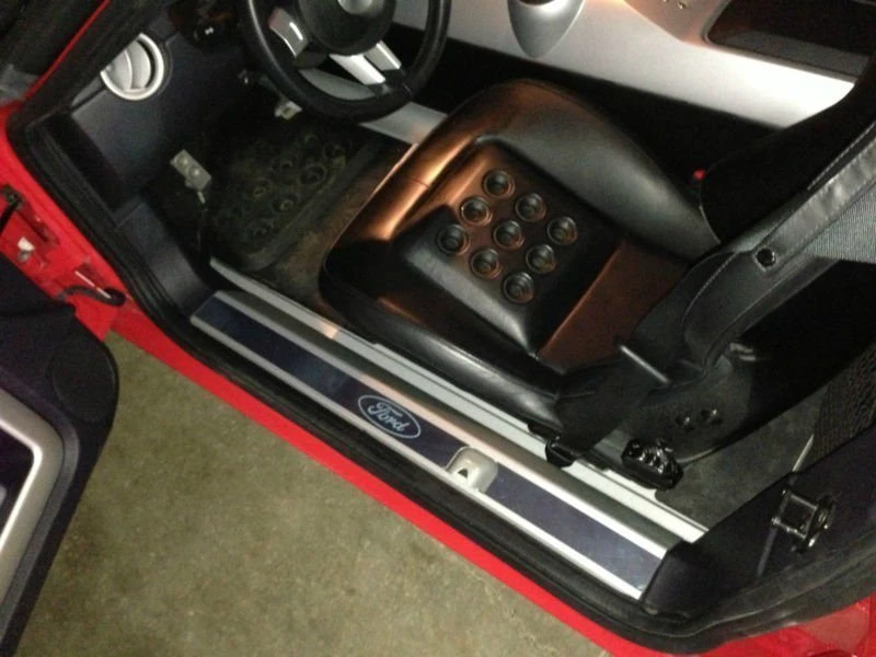 2005 Ford GT 1st Gen - Image 13 of 20