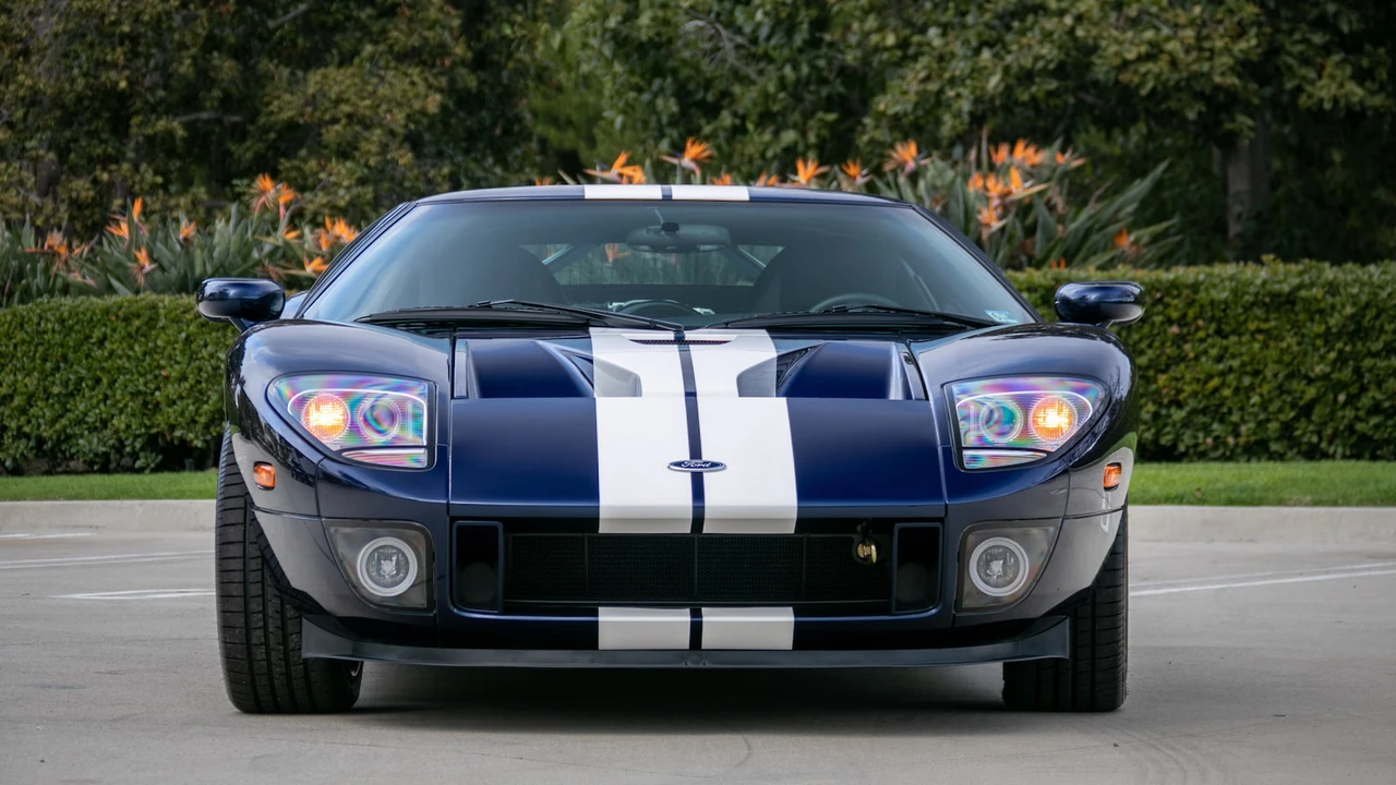 2005 Ford GT 1st Gen - Image 14 of 19