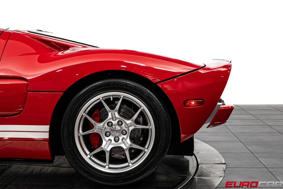 2005 Ford GT 1st Gen - Image 16 of 31