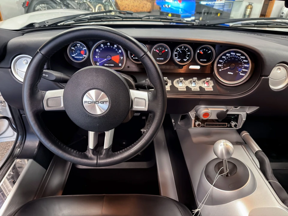 2005 Ford GT 1st Gen - Image 13 of 22