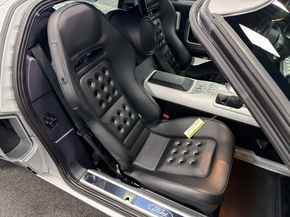 2005 Ford GT 1st Gen - Image 15 of 22