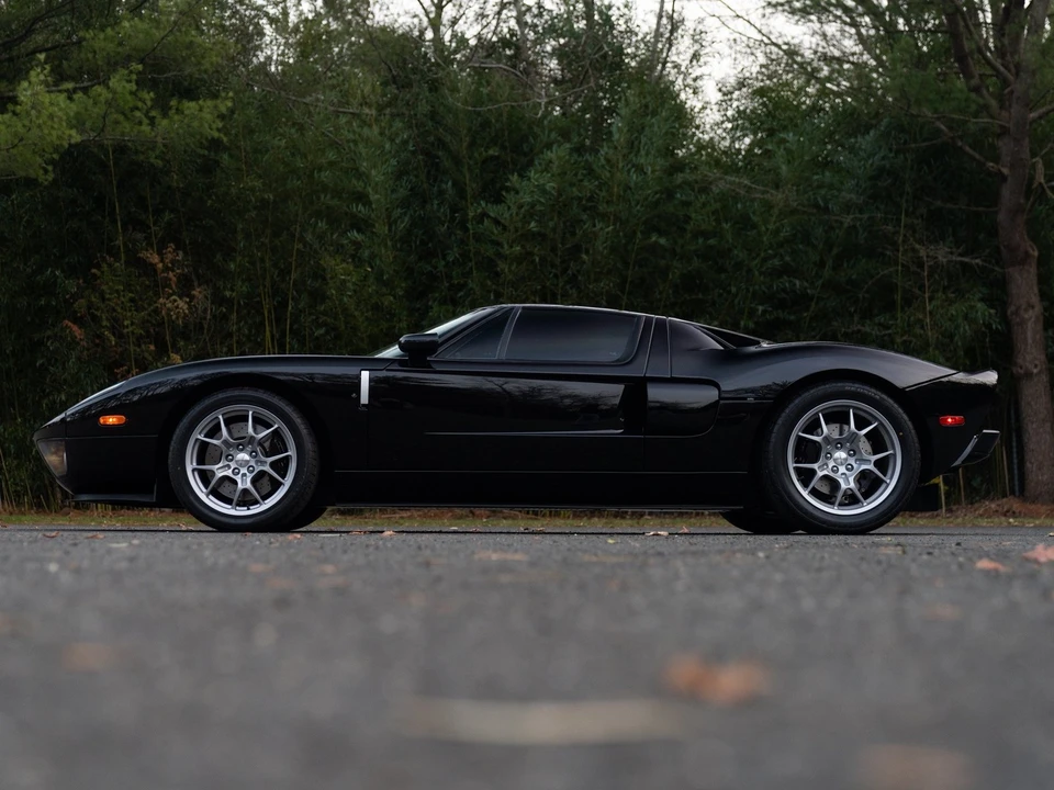 2005 Ford GT 1st Gen - Image 17 of 21