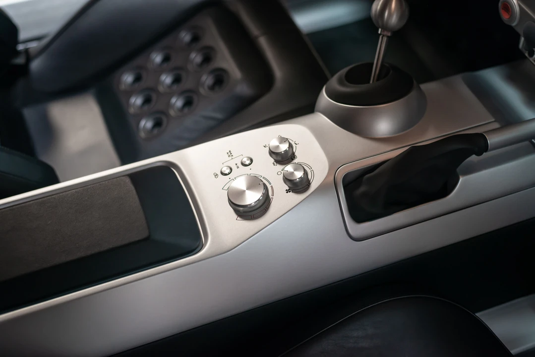 2005 Ford GT 1st Gen - Image 25 of 31