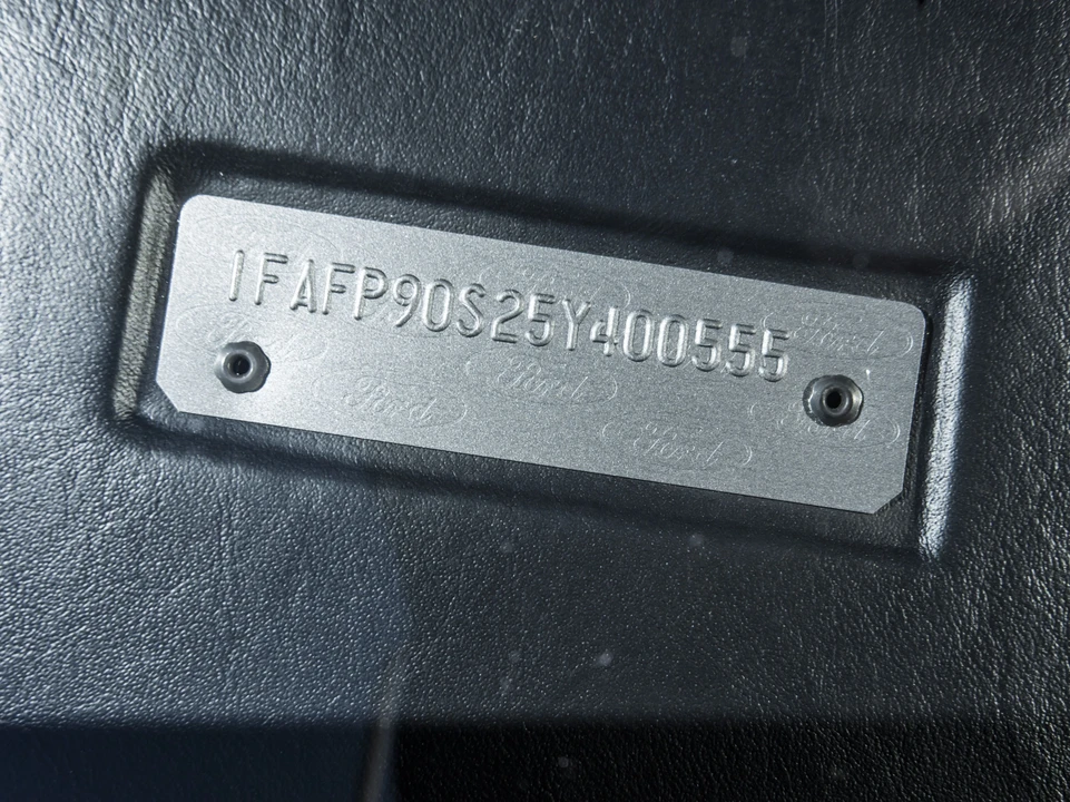 2005 Ford GT 1st Gen - Image 18 of 31