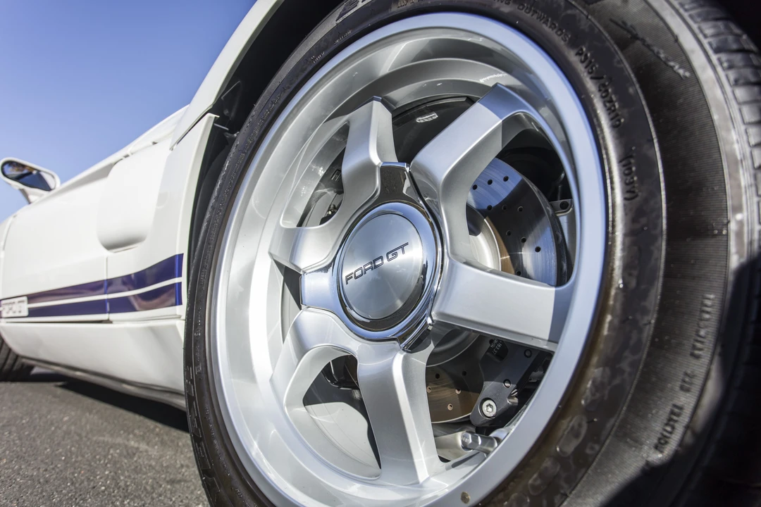 2005 Ford GT 1st Gen - Image 29 of 31