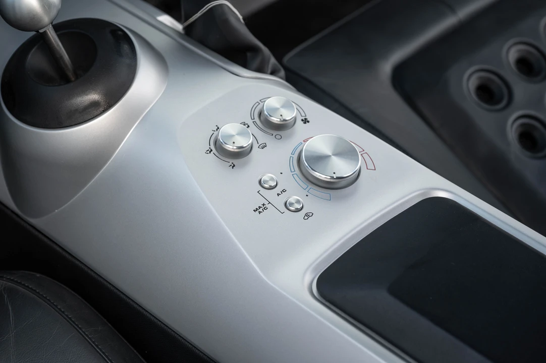 2005 Ford GT 1st Gen - Image 30 of 31