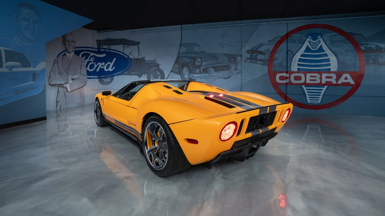 2005 Ford GT 1st Gen - Image 12 of 31
