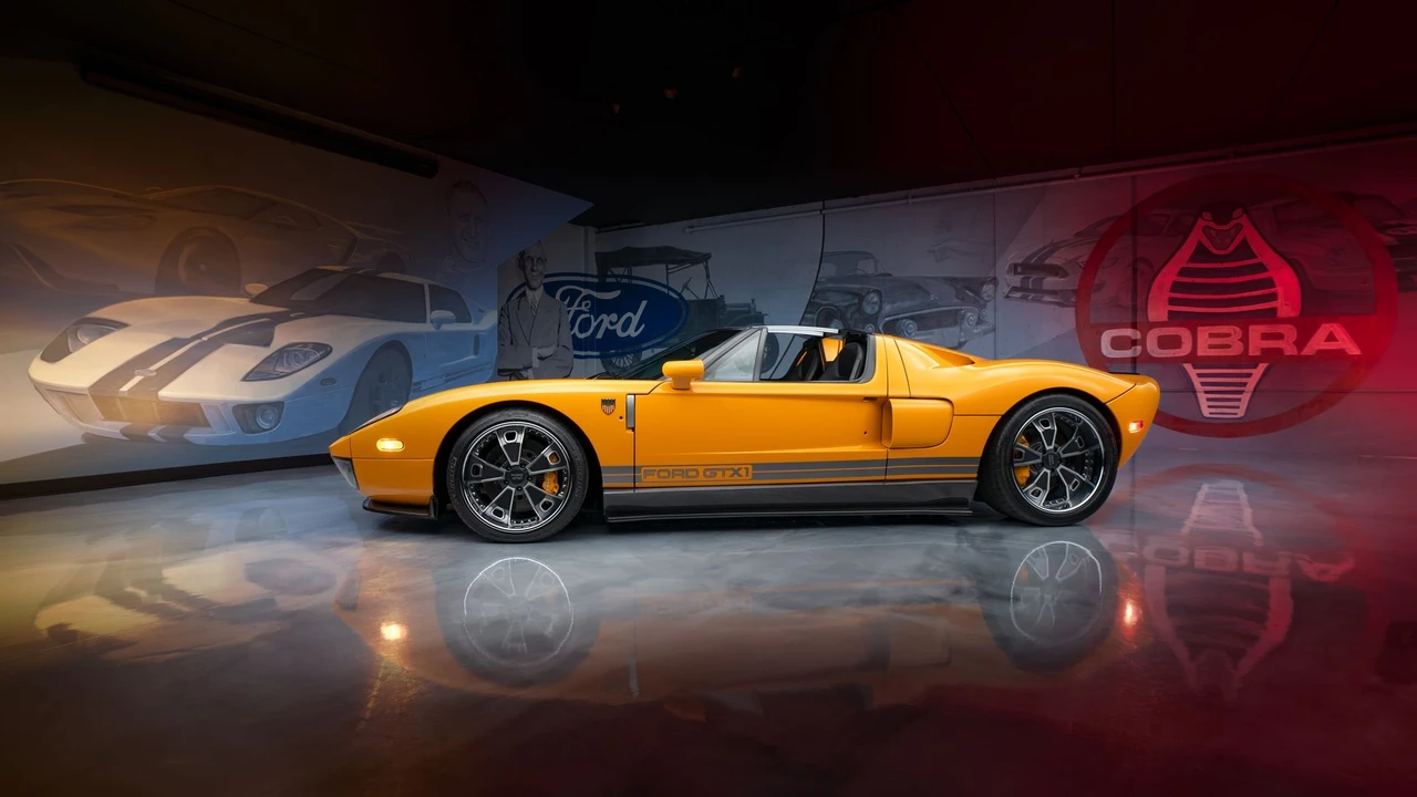2005 Ford GT 1st Gen - Image 23 of 31