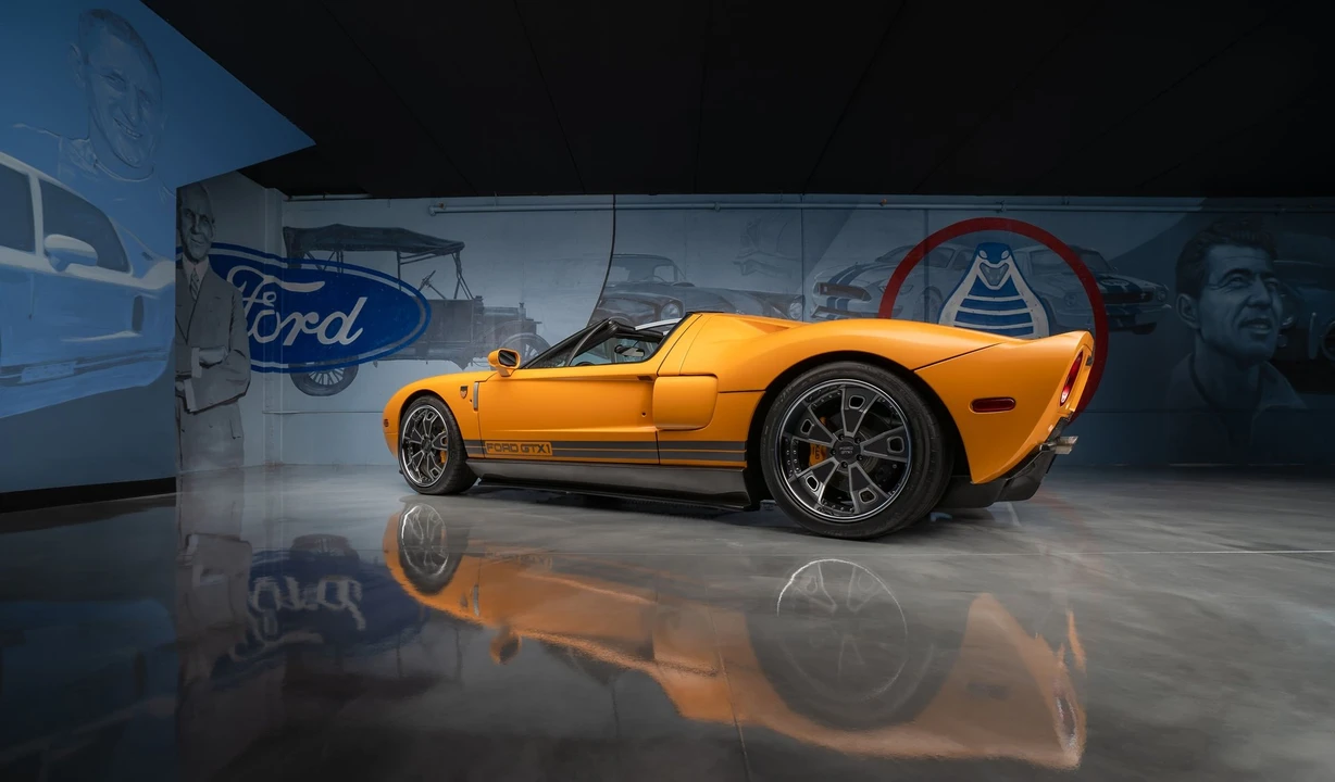 2005 Ford GT 1st Gen - Image 14 of 31