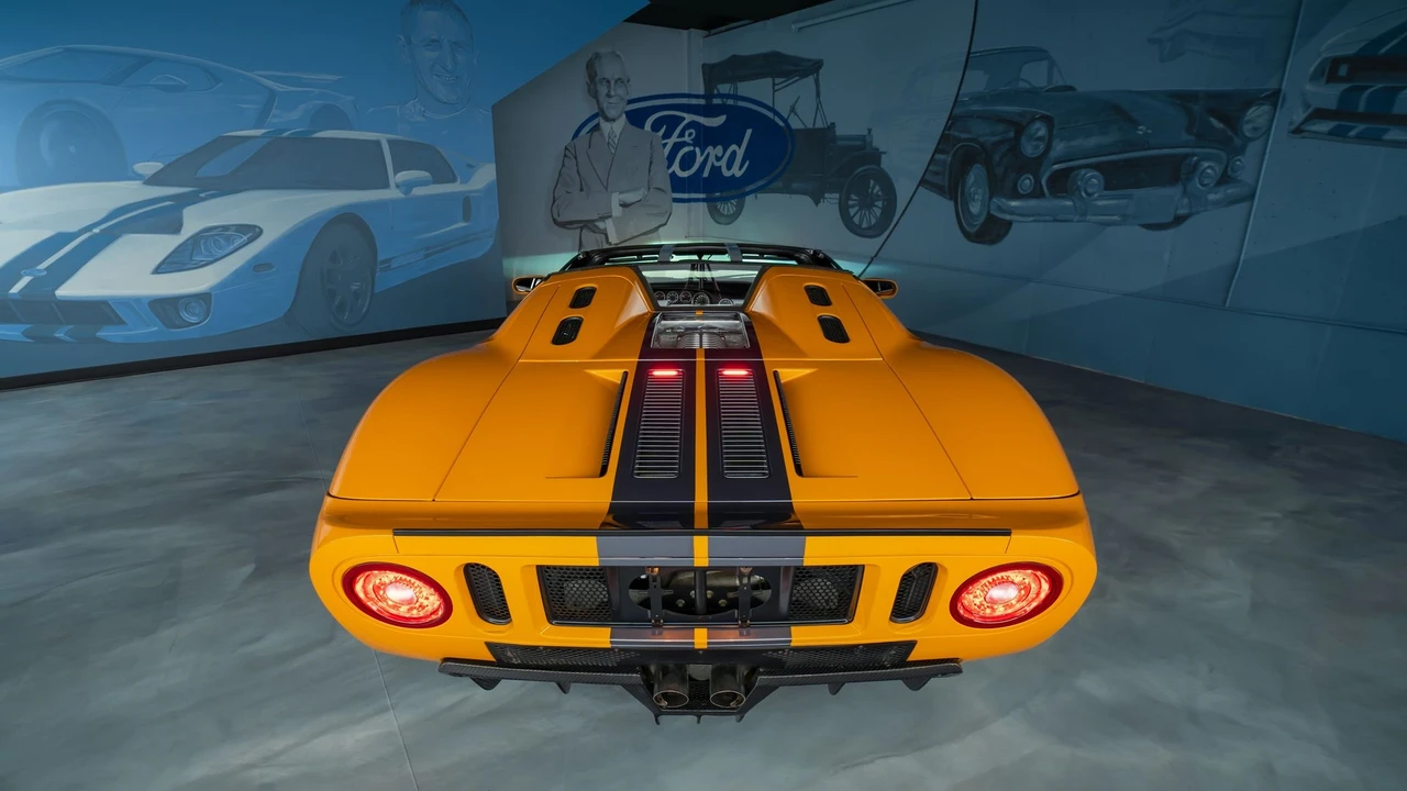 2005 Ford GT 1st Gen - Image 11 of 31