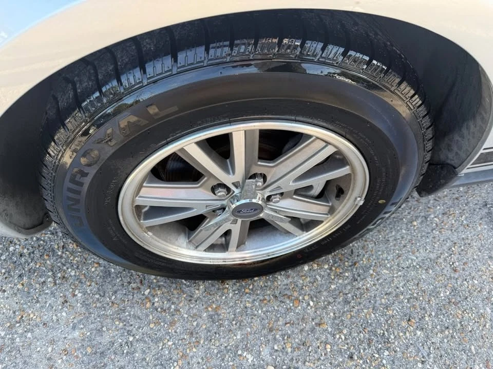 2005 Ford S197 Mustang - Image 9 of 18