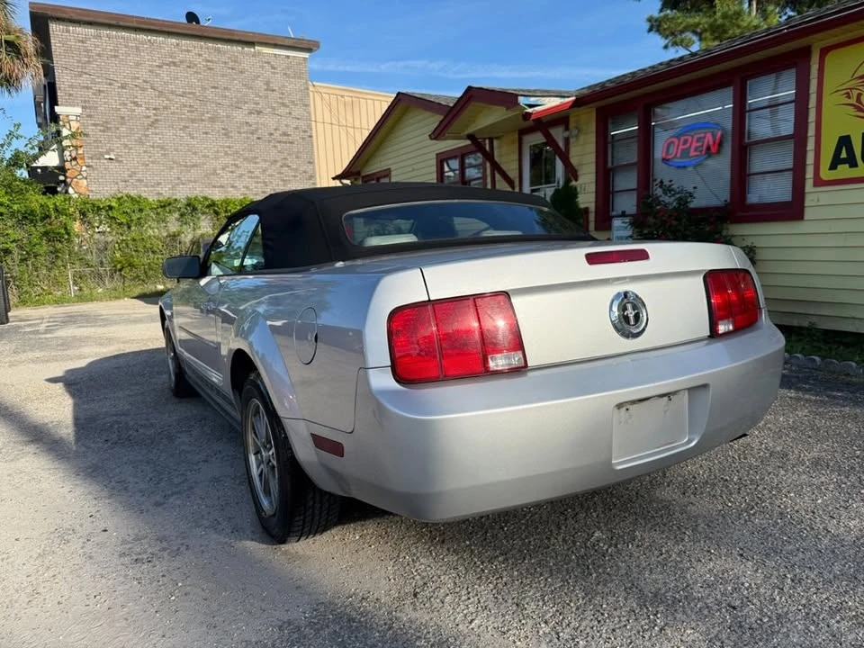 2005 Ford S197 Mustang - Image 6 of 18