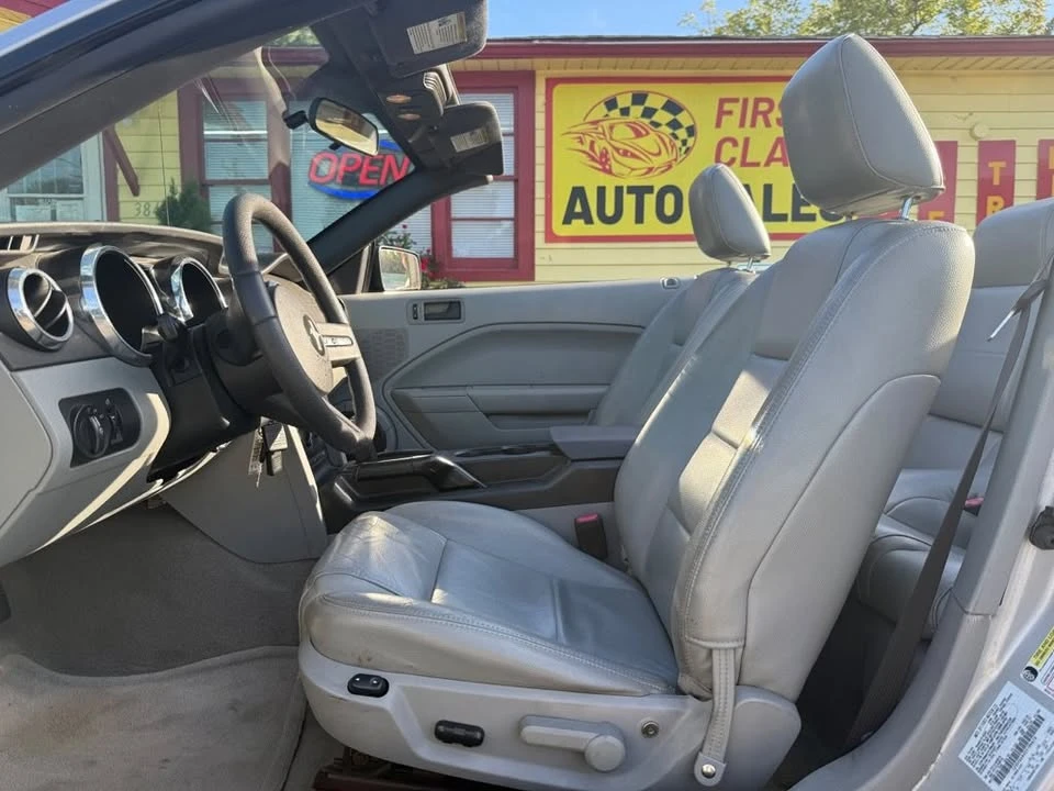 2005 Ford S197 Mustang - Image 13 of 18