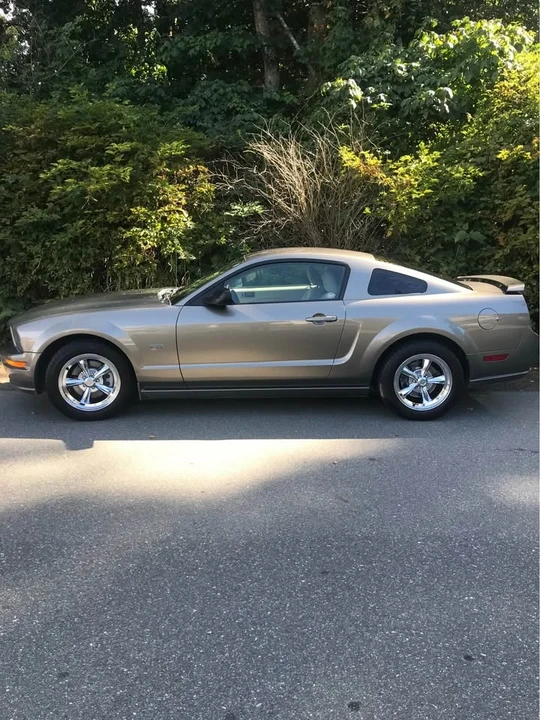 2005 Ford S197 Mustang - Image 2 of 11
