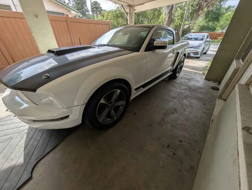 2005 Ford S197 Mustang - Image 8 of 11