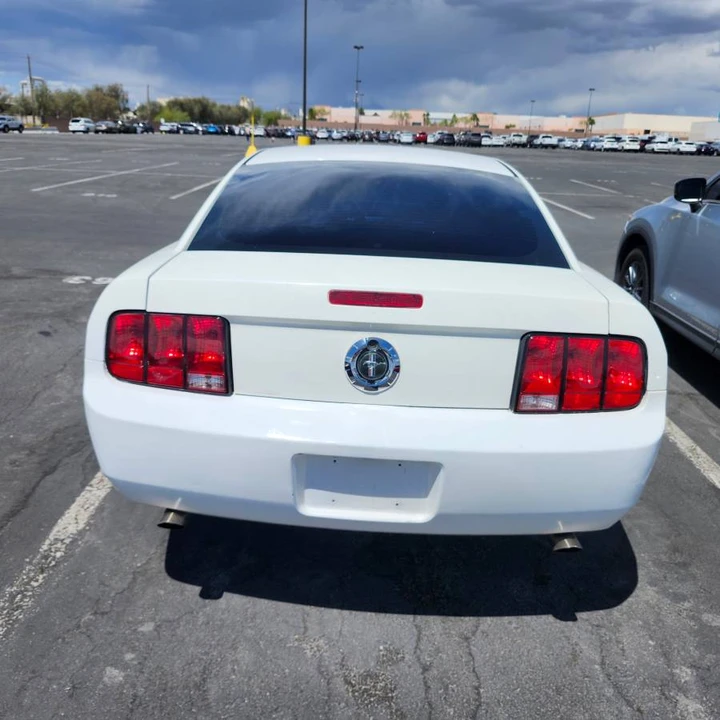 2005 Ford S197 Mustang - Image 5 of 10