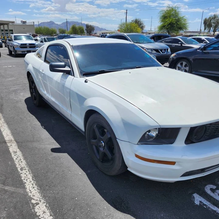 2005 Ford S197 Mustang - Image 3 of 10