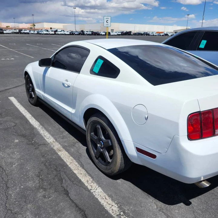 2005 Ford S197 Mustang - Image 4 of 10