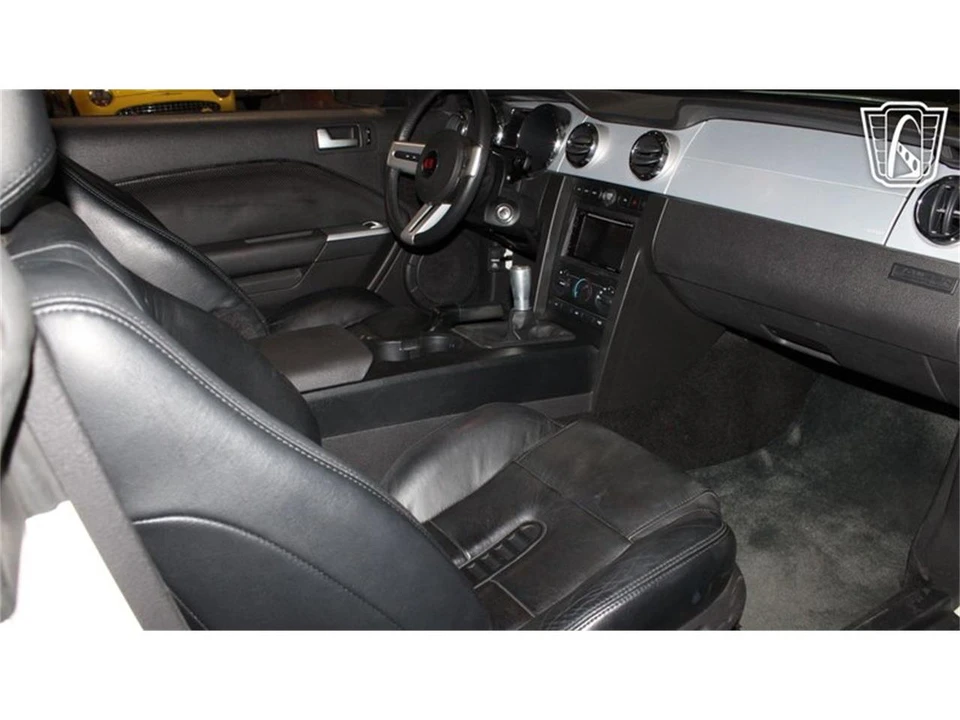 2005 Ford S197 Mustang - Image 10 of 31