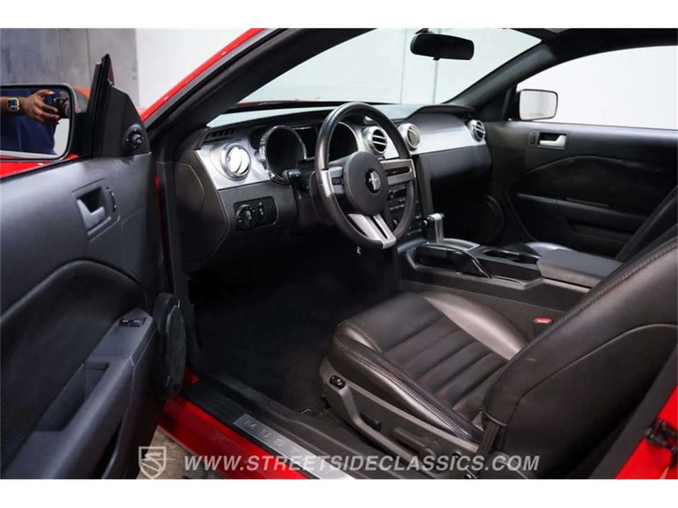 2005 Ford S197 Mustang - Image 4 of 31