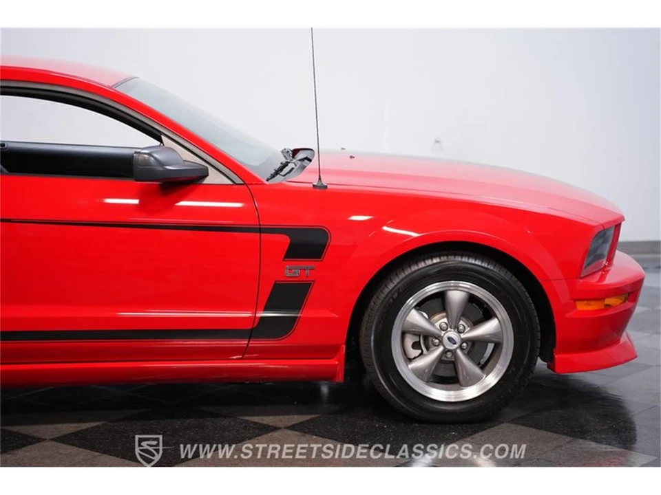2005 Ford S197 Mustang - Image 24 of 31