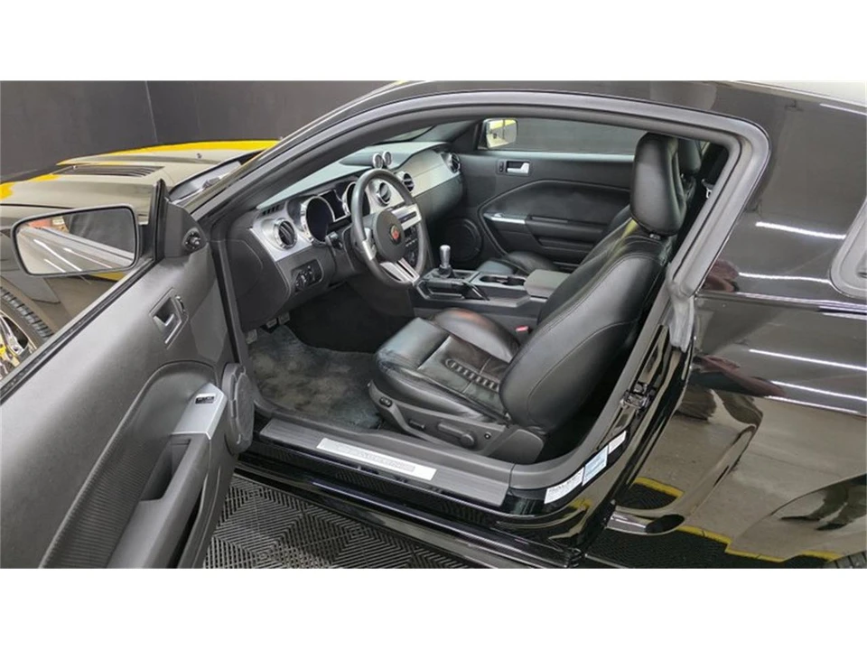 2005 Ford S197 Mustang - Image 24 of 31