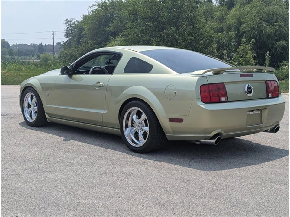 2005 Ford S197 Mustang - Image 18 of 31