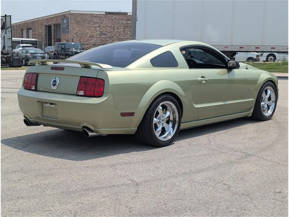 2005 Ford S197 Mustang - Image 3 of 31