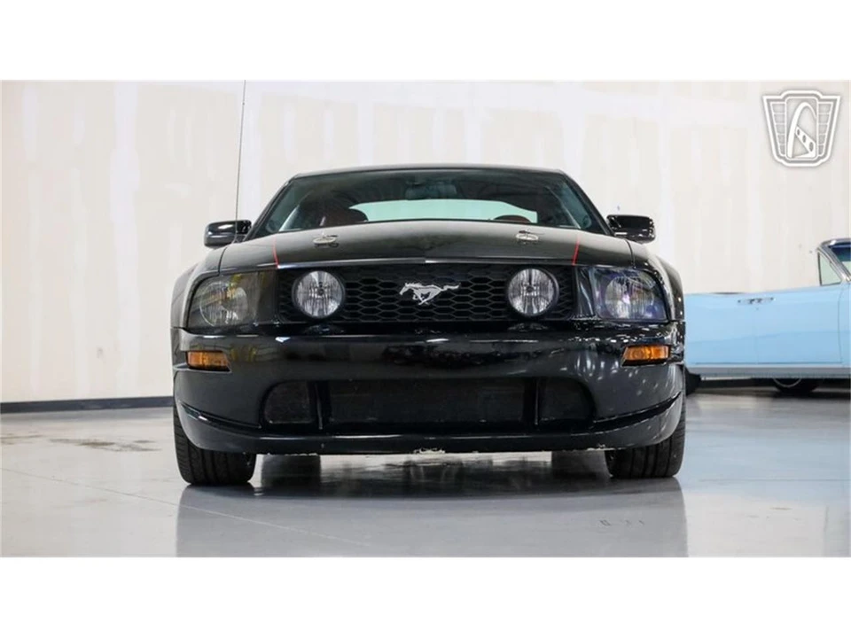 2005 Ford S197 Mustang - Image 4 of 31