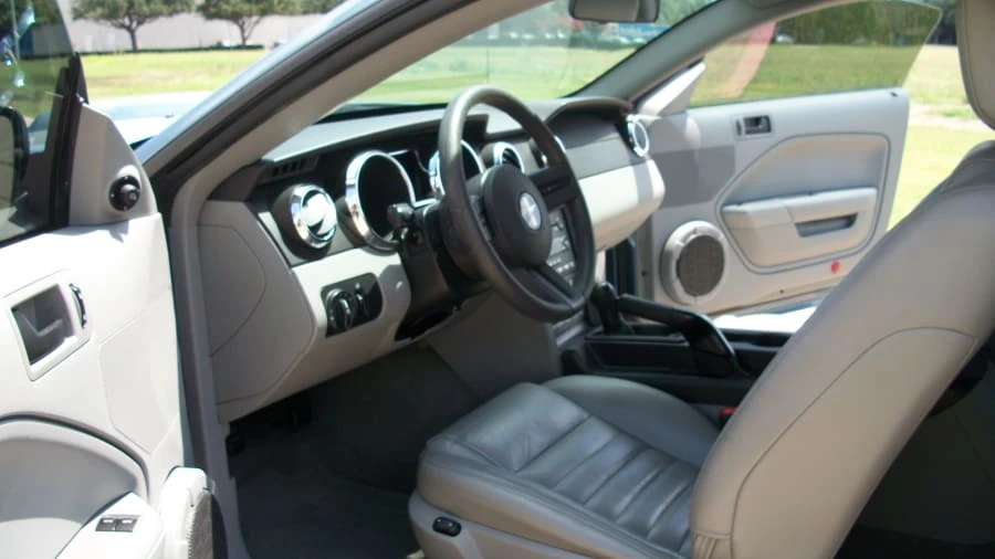 2005 Ford S197 Mustang - Image 3 of 6