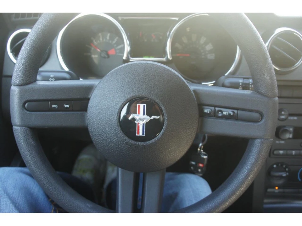 2005 Ford S197 Mustang - Image 16 of 23