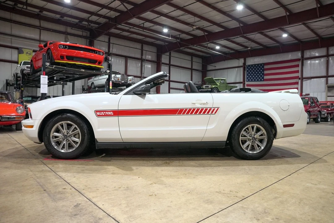 2005 Ford S197 Mustang - Image 4 of 12