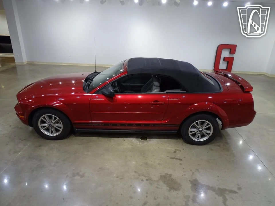 2005 Ford S197 Mustang - Image 6 of 12