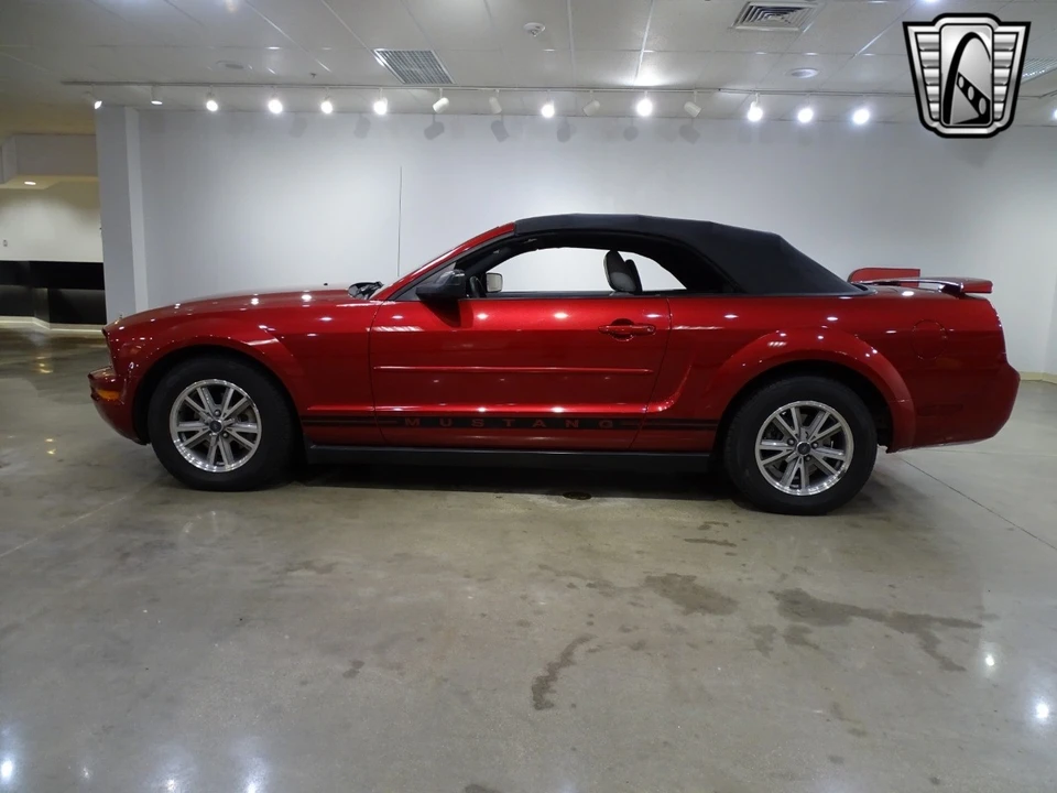 2005 Ford S197 Mustang - Image 4 of 12